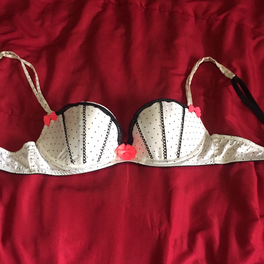 Victoria’s Secret bra